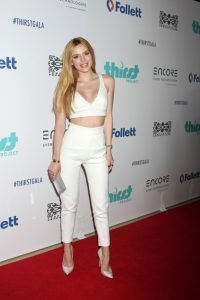 Bella Thorne’s Height, Weight, Size, Measurements & More