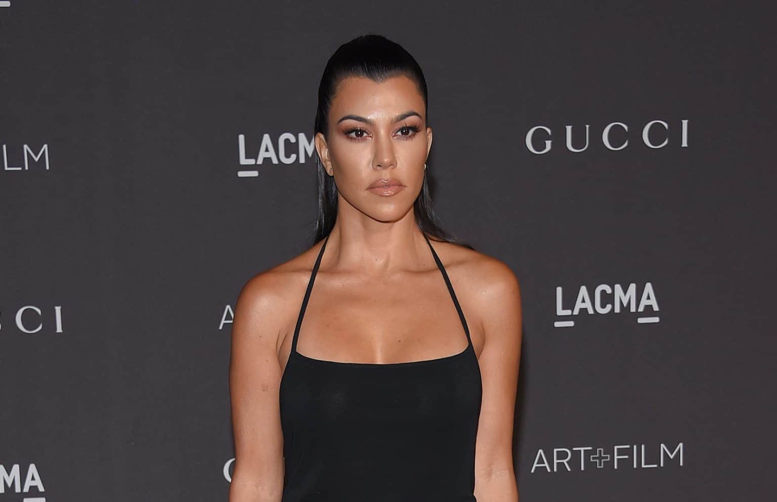 Kourtney Kardashian Measurements Height Weight More   Kourtney Kardashian 1536x993 