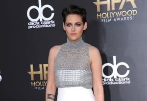 Kristen Stewart’s Real Size: Height, Weight, Measurements & More 4 Kristen Stewart