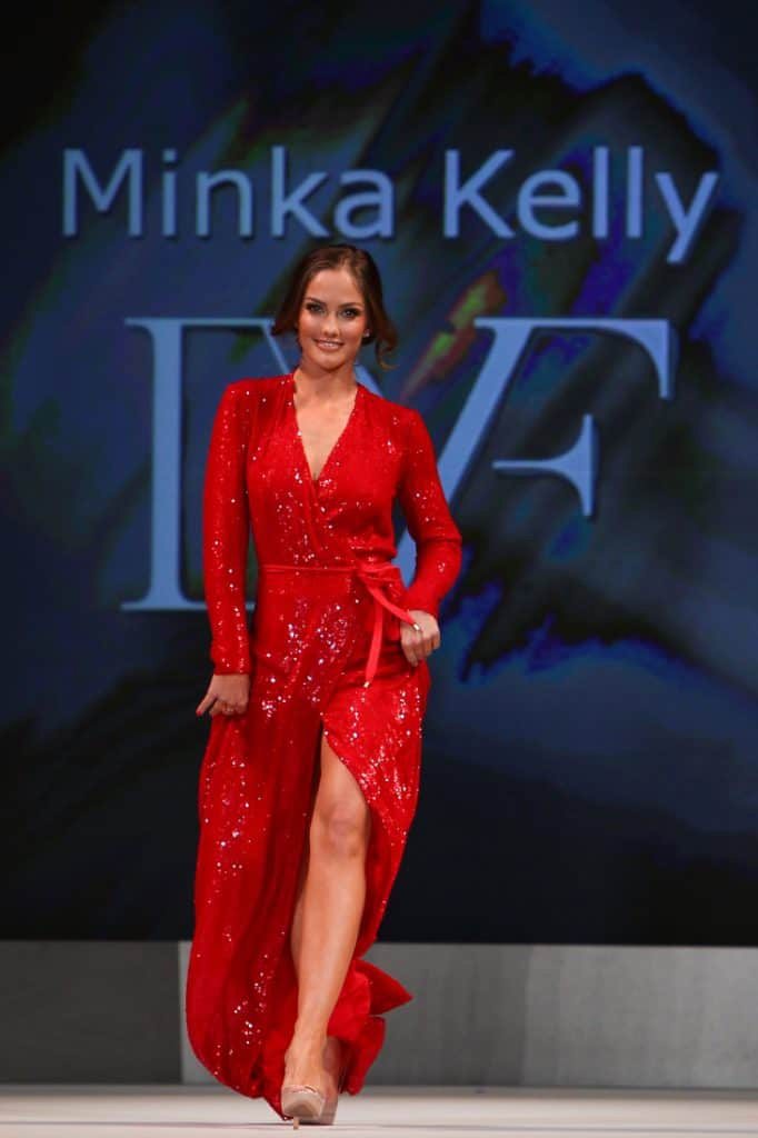 Minka Kelly's Age, Height, Weight, Biography, Relationships & More 2 Minka Kelly at The Heart Truth's Red Dress Collection Fashion Show