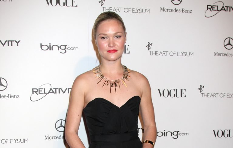 Julia Stiles