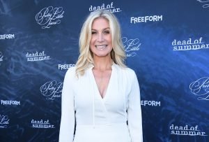 Elizabeth Mitchell's Age, Height, Weight, Biography, Relationships & More 6 Elizabeth Mitchell