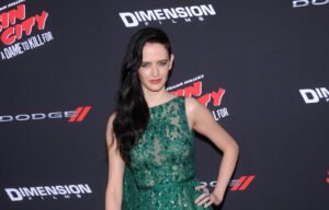 French Belle Eva Green: Her Height, Weight, Real Size & More 5 Eva Green