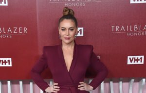 Alyssa Milano’s Age, Height, Weight, Biography, Relationships & More 6 Alyssa Milano