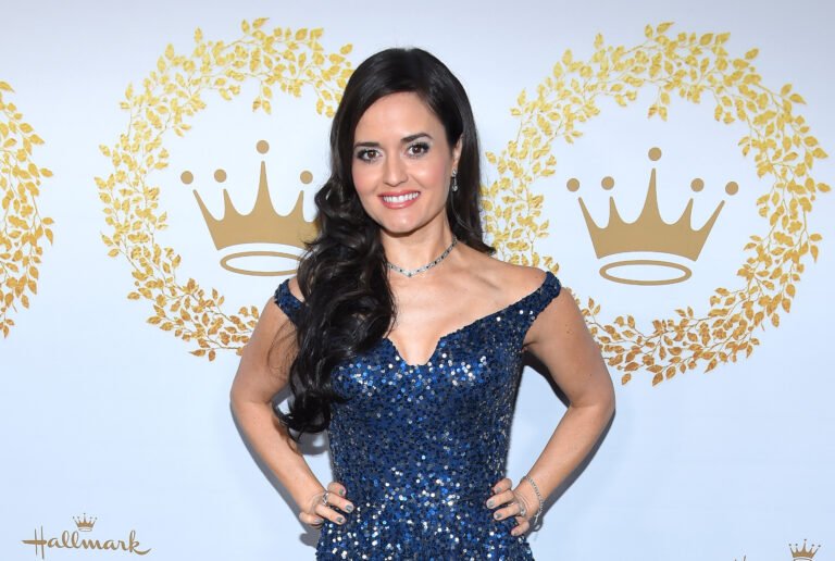 Danica McKellar Measurements: Height, Weight & More