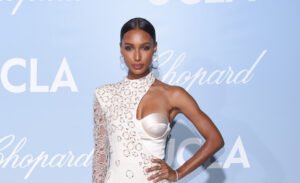 Jasmine Tookes' Age, Height, Weight, Biography, Relationships & More 2 Jasmine Tookes