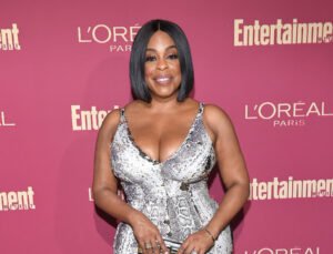 What Size Is Niecy Nash? Height, Weight, Measurements & More 4 Niecy Nash
