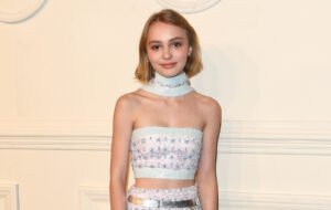 Lily-Rose Depp’s Real Size: Height, Weight, Measurements & More 8 Lily-Rose Depp