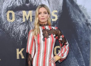 Annabelle Wallis’ Age, Height, Weight, Biography, Relationships & More 6 Annabelle Wallis