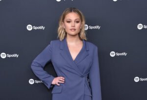 Olivia Holt’s Age, Height, Weight, Biography, Relationships & More 7 Olivia Holt