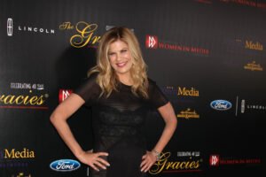 Kristen Johnston's Height, Weight, Age, Biography, Family, and More 8 Kristen Johnston