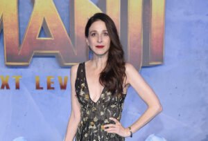Marin Hinkle's Height, Weight, Age, Biography, Family, and More 3 Marin Hinkle