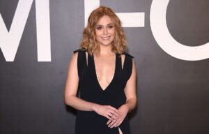 Elizabeth Olsen's Height, Weight, Career, Net Worth, and More 5 Elizabeth Olsen