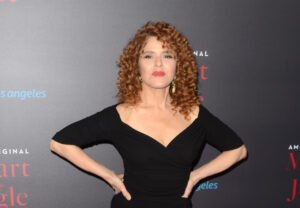 Bernadette Peters' Age, Height, Weight, Biography, Relationships & More 1 Bernadette Peters