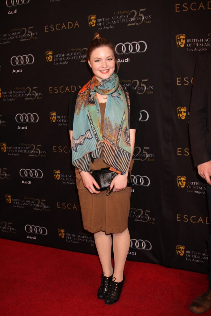Holliday Grainger's Age, Height, Weight, Biography, Relationships & More 4 Holliday Grainger arrives at the BAFTA Award