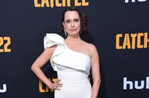 Julie Ann Emery's Age, Height, Weight, Biography, Relationships & More 2 Julie Ann Emery