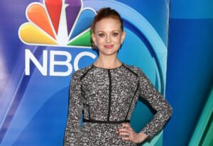 Jayma Mays' Age, Height, Weight, Biography, Relationships & More 8 Jayma Mays