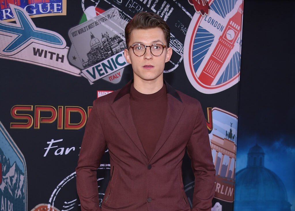 Tom Holland's Height, Weight, Age, Love Life & More