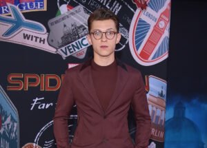 Tom Holland's Height, Weight, Age, Biography, Relationships & More 6 Tom Holland