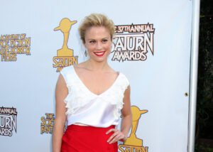 Claire Coffee's Height, Weight, Age, Fun Facts & More 2 Claire Coffee