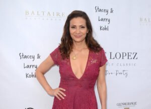 Constance Marie's Height, Weight, Age, Fun Facts & More 2 Constance Marie