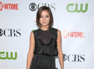 Jessica Stroup's Height, Weight, Age, Fun Facts & More 4 Jessica Stroup