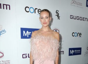 Peta Murgatroyd's Height, Weight, Age, Fun Facts & More 3 Peta Murgatroyd