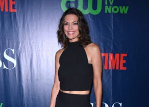 Alana de la Garza’s Height, Weight, Biography, Fun Facts, and More 3 Alana De La Garza