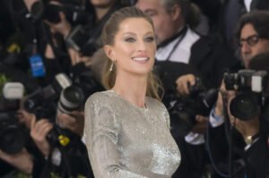 Gisele Bündchen's Height, Weight & Real Size Beyond the Runways 4 Gisele Bündchen