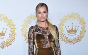 Rebecca Romijn’s Height, Weight, Facts, Net Worth, and More 4 Rebecca Romijn
