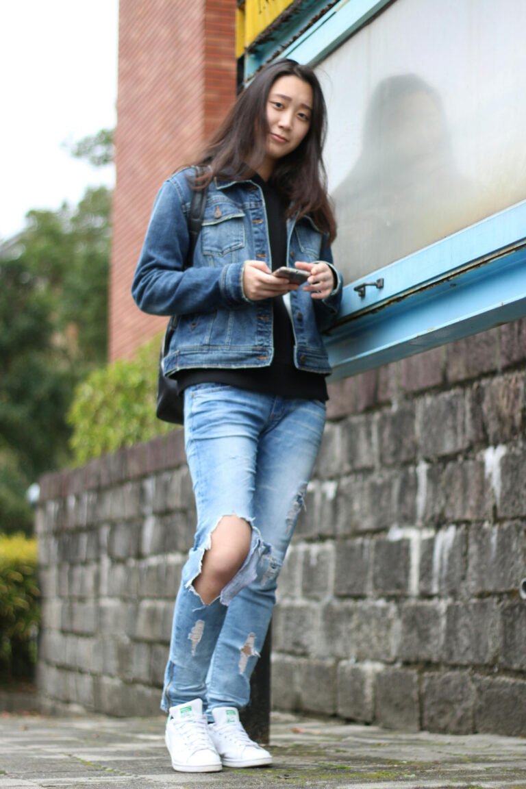 25+ Stylish Back to School Outfits to Slay the First Day & Beyond