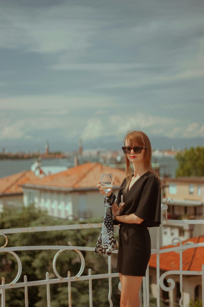 30+ Star-Studded Italy Vacation Outfits to Steal for Your Trip 11 Chic Italy Outfits