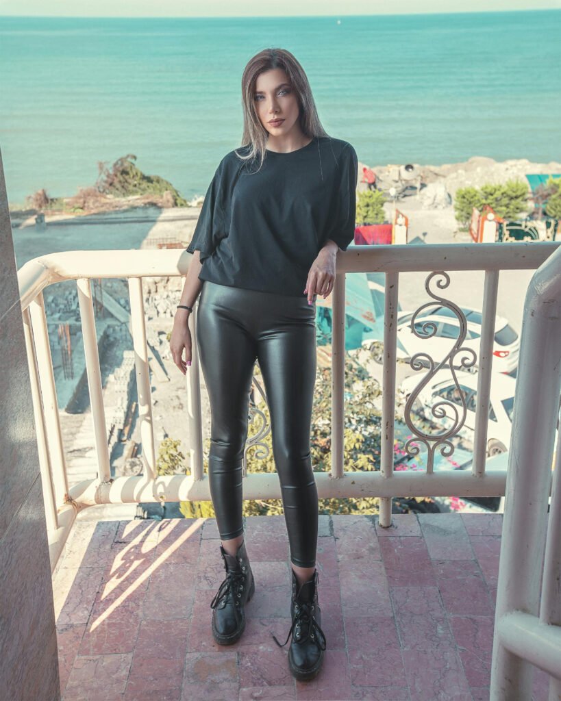 30+ Star-Studded Italy Vacation Outfits to Steal for Your Trip 16 Chic Italy Vacation Outfits