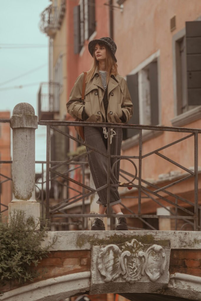 30+ Star-Studded Italy Vacation Outfits to Steal for Your Trip 17 Italy Vacation Fall Outfits