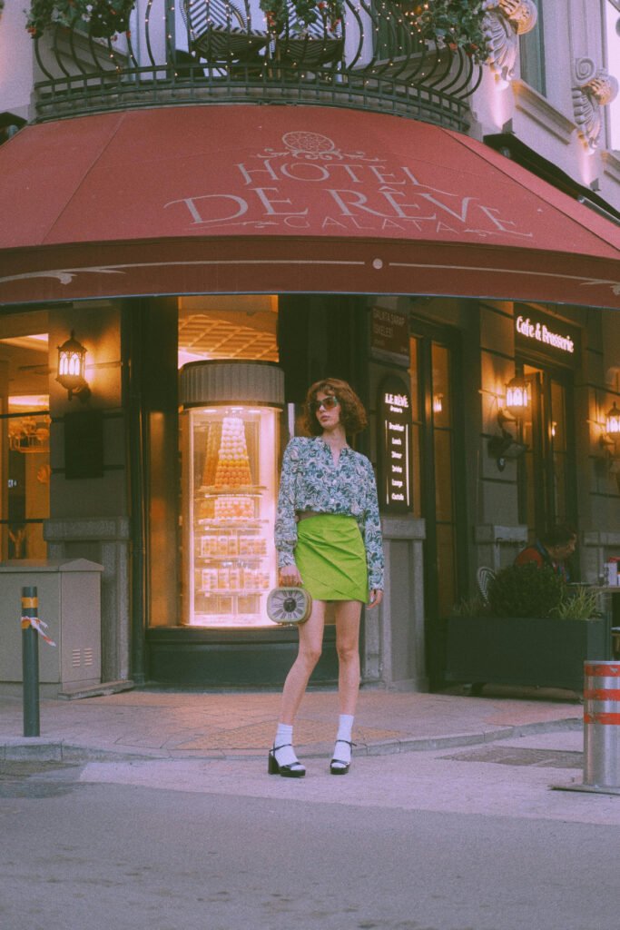 30+ Star-Studded Italy Vacation Outfits to Steal for Your Trip 6 Vintage Italy Vacation Outfits
