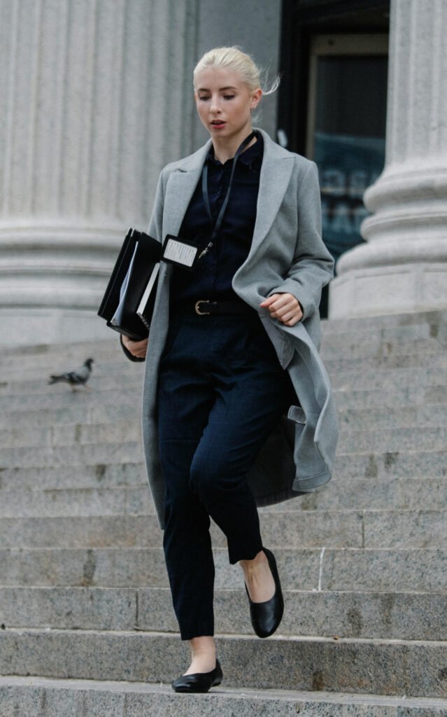 Classy Corporate Businesswoman Outfits