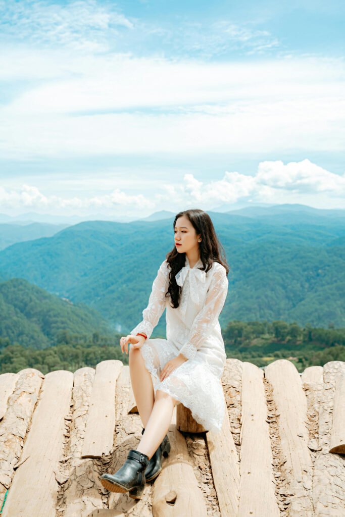 Elegant Hiking Date Outfit