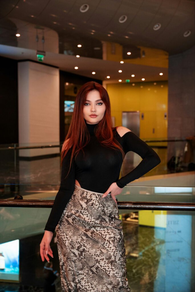 Stylish Dinner Date Outfits