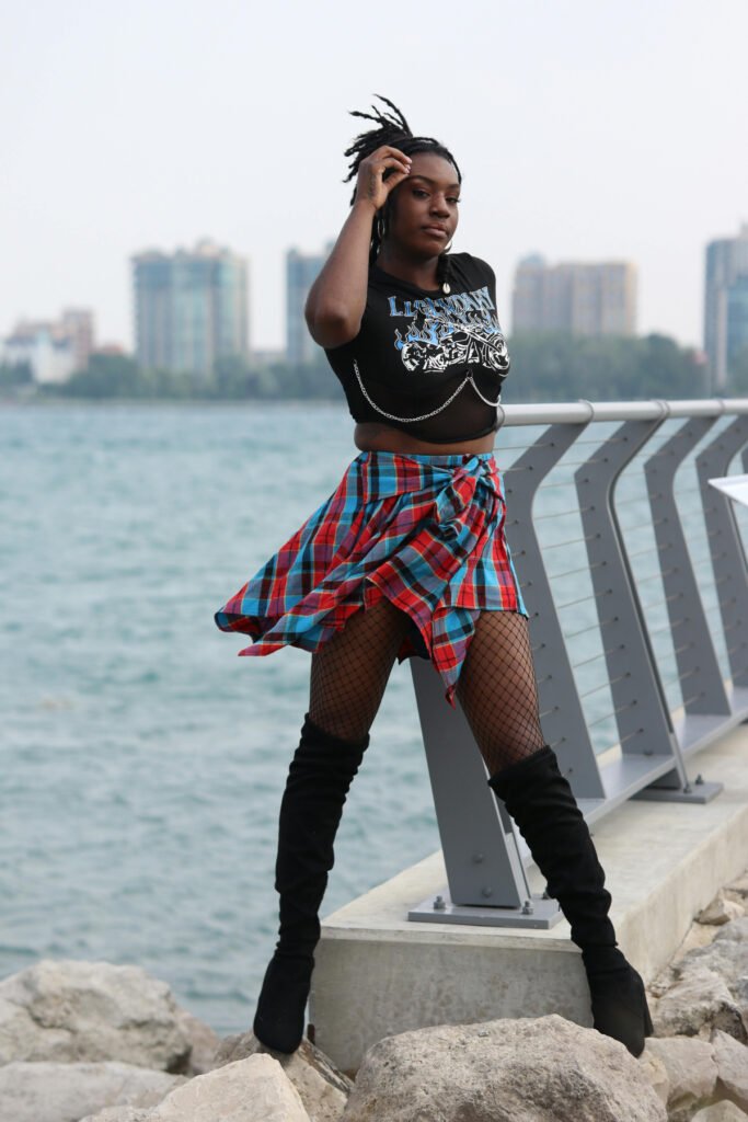 Black Women Grunge Outfit (1)