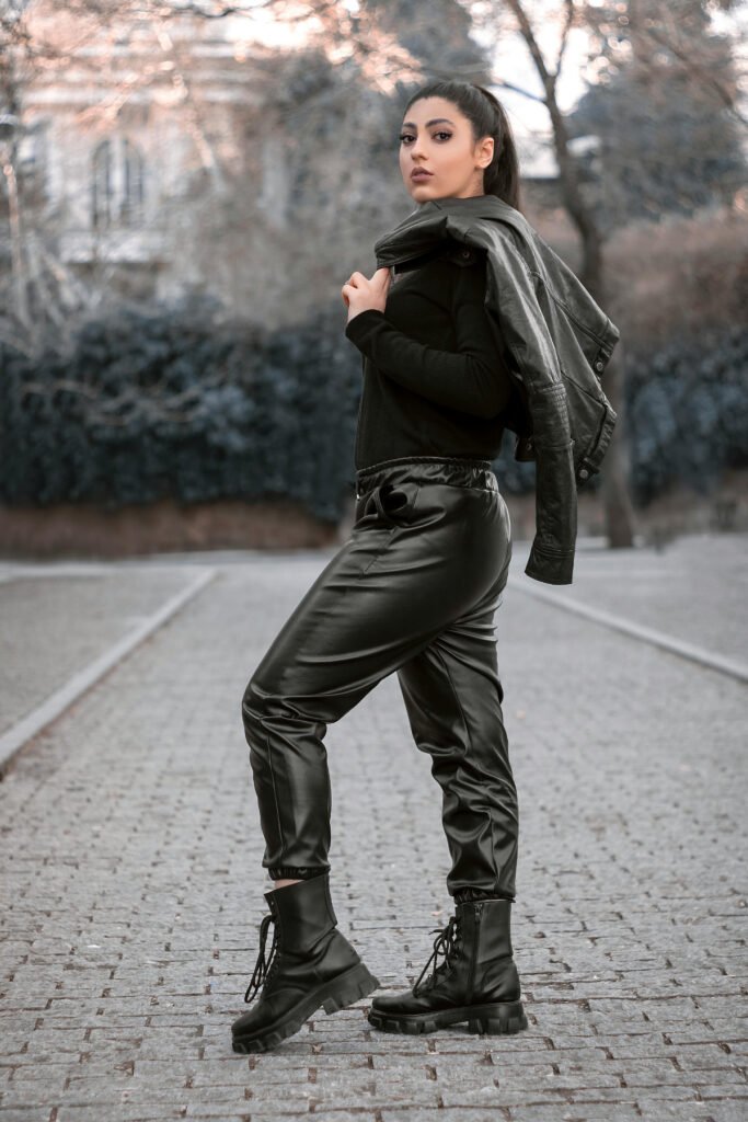 Business Casual All Black Outfit (1)