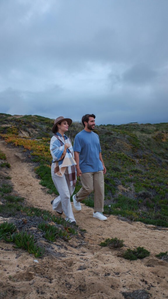 Casual Couples Vacation Outfits (1)