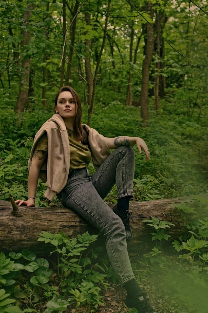 Casual and Comfy Camping Outfits (2)