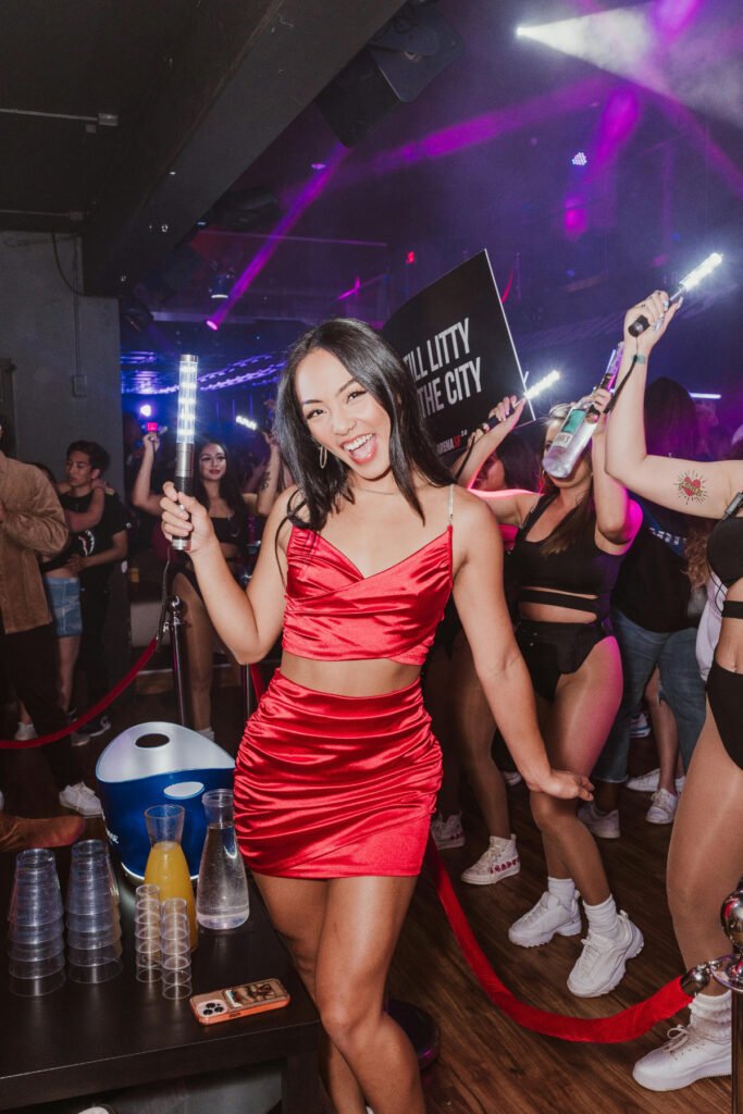 Chic Night Clubwear (1)