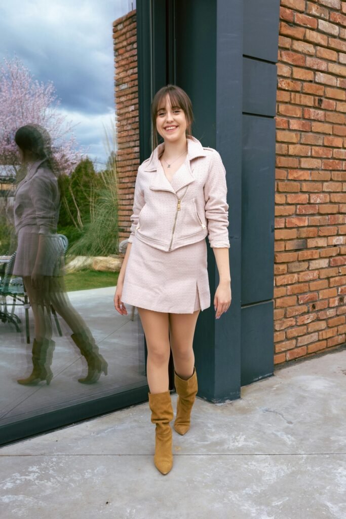 Classy Tennis Skirt Outfit (2)