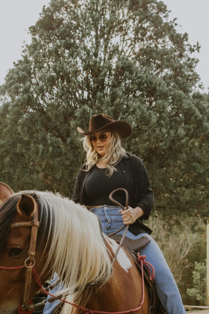 Plus Size Rodeo Outfits (1)