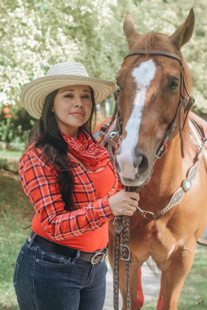 Plus Size Rodeo Outfits (2)