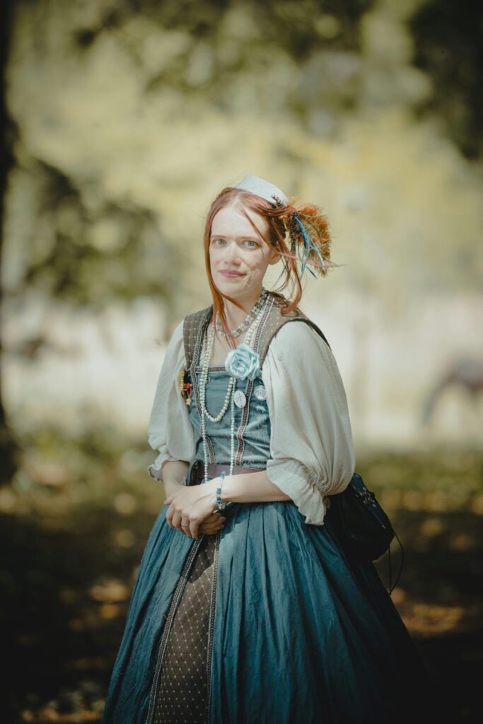 Queen Ren Faire Outfits