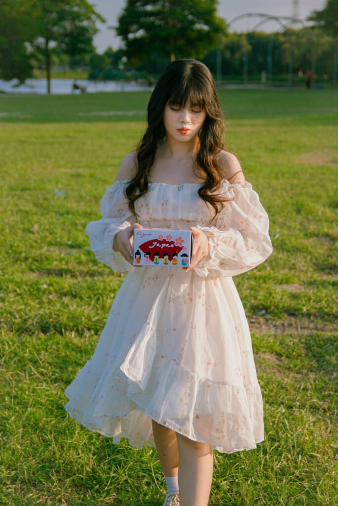 Trendy Garden Party Outfits (1)