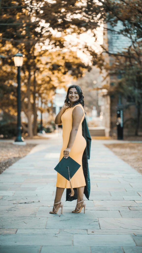 University Graduation Outfit (3)