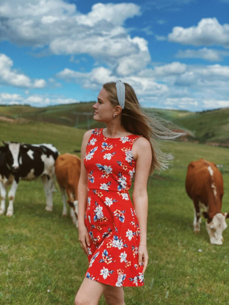 Chic Apple Picking Outfit (2)